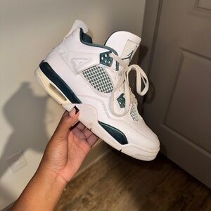 Jordan Kids Shoes in White and Dark Green